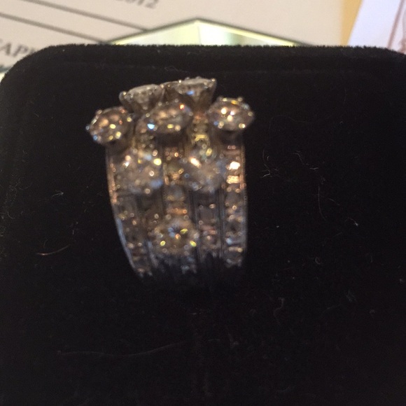💥SOLD💥Ladies 18k White Gold Diamond Ring🎁 - Picture 6 of 9